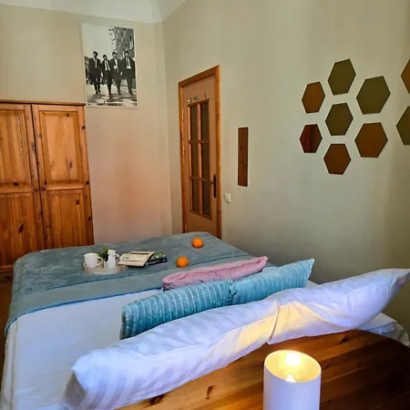 Lägenhet Old Town Casa Donna Cozy Five Bedroom With Stunning Old Town Views-steps From Dome Square And Presidential Castle-friends & Family