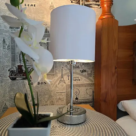 Lägenhet Old Town Casa Donna Cozy Five Bedroom With Stunning Old Town Views-steps From Dome Square And Presidential Castle-friends & Family Riga
