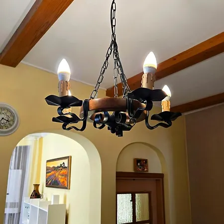 Lägenhet Old Town Casa Donna Cozy Five Bedroom With Stunning Old Town Views-steps From Dome Square And Presidential Castle-friends & Family Riga