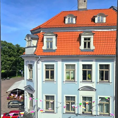 Old Town Casa Donna Cozy Five Bedroom With Stunning Old Town Views-steps From Dome Square And Presidential Castle-friends & Family Lägenhet Riga