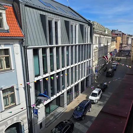 Old Town Casa Donna Cozy Five Bedroom With Stunning Old Town Views-steps From Dome Square And Presidential Castle-friends & Family Lägenhet