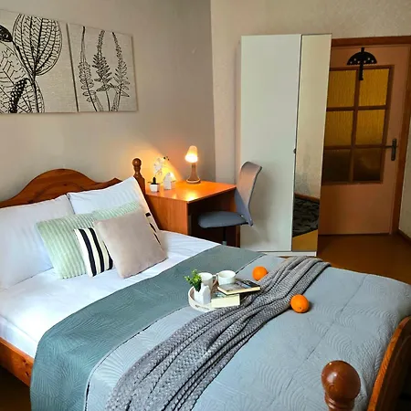 Old Town Casa Donna Cozy Five Bedroom With Stunning Old Town Views-steps From Dome Square And Presidential Castle-friends & Family Riga